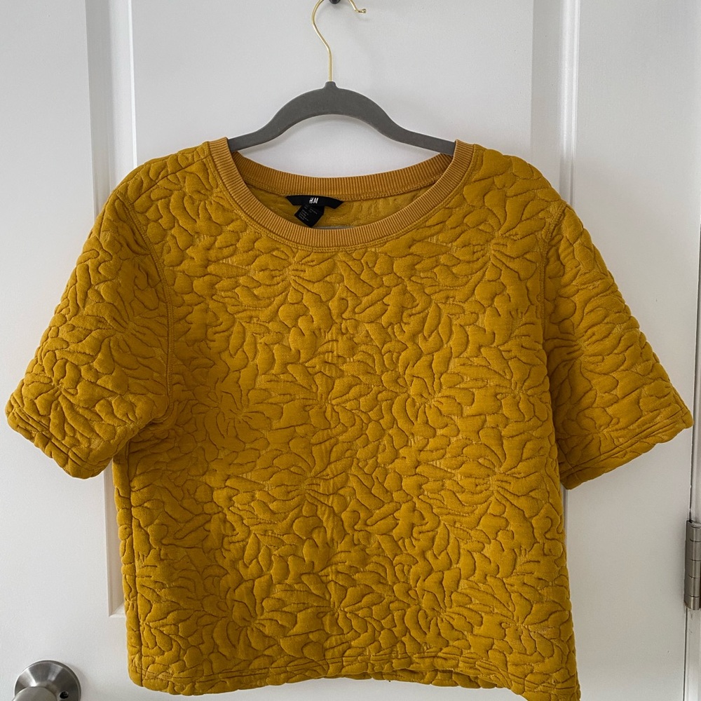 H&M Mustard Yellow Quilted Sweatshirt